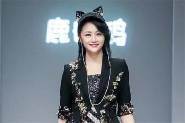 曹颖结婚后为何不再拍戏了？