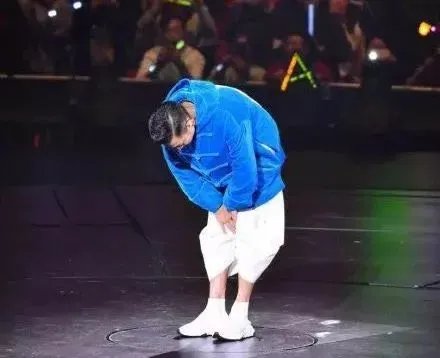 刘德华,活该你红37年!