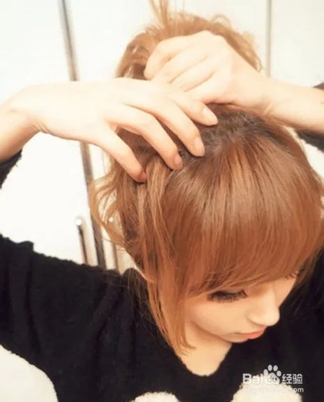 梳头发的方法图解
