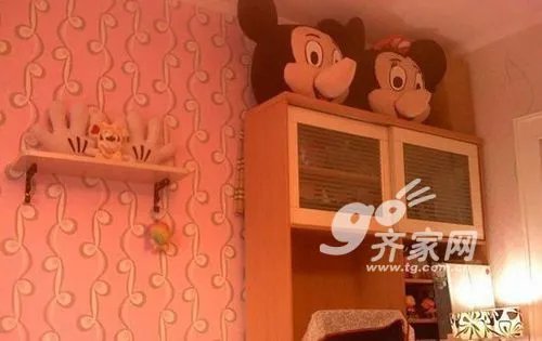 屋主2万巧手翻新 2手旧房惊变可爱小蜗居