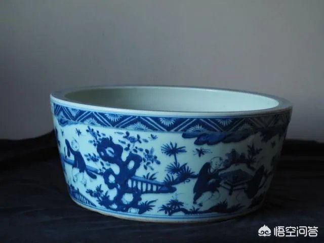 如何鉴定明嘉靖篮釉瓷?