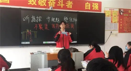 将口罩拉至下巴处是错误习惯,如何正确佩戴口罩?