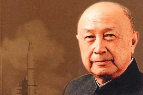 为什么钱学森晚年会沉迷于特异功能的研究？