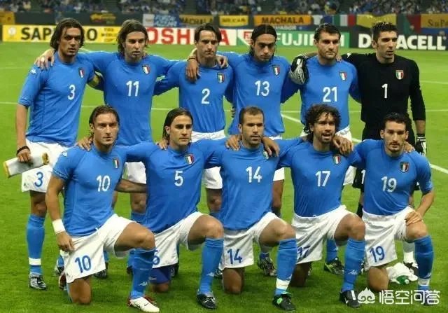 最好看的足球队服十大