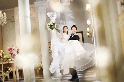 新人们广州哪里拍婚纱照好 广州优秀婚纱店推荐