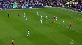 瓜帅遭曼联逆转无缘提前夺冠,上次两连败是什么时候,曼城出问题了吗?