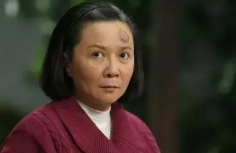 金星卸妆后，蔡明卸妆后，朱迅卸妆后，原来化妆师才是神一般的人，怎么说？