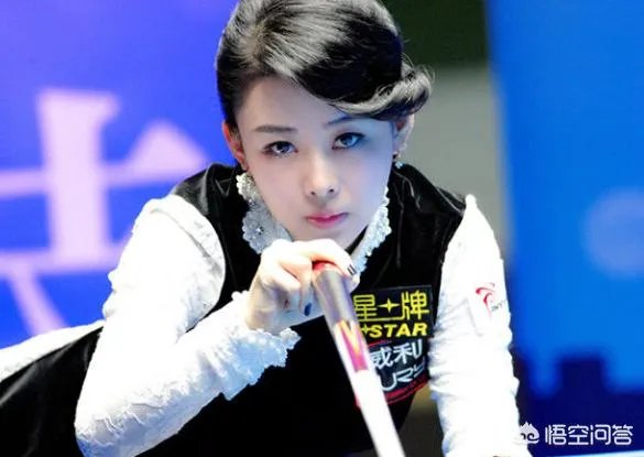 台球一哥丁俊晖年收入2000万，那么“九球天后”潘晓婷有多少呢？