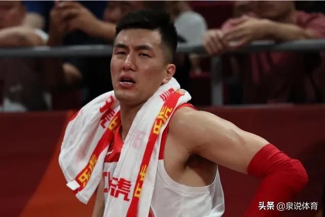 有人说男篮惜败波兰不怪周琦,责任在李楠,周琦不应该被骂的一无是处!你怎么看呢?