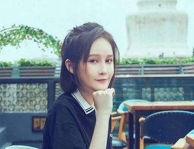 赵本山妻子谈女儿整容,坦言看着很揪心,女儿整容她该不该阻止?