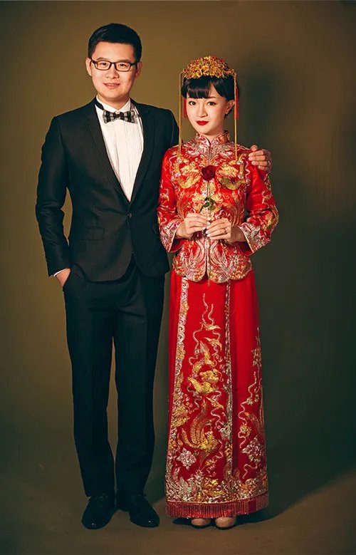 秀禾服婚纱照图片欣赏 新娘如何挑选秀禾服