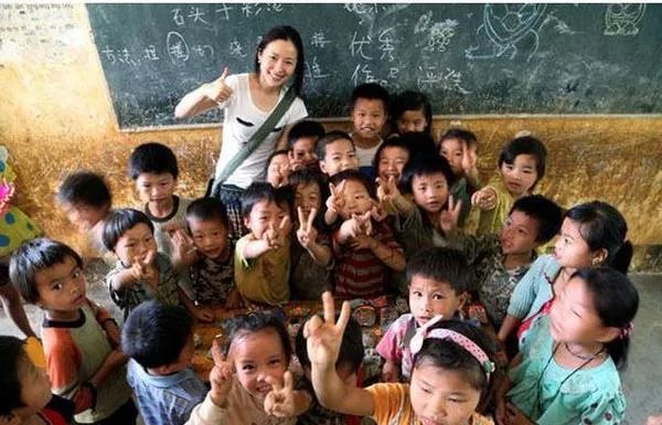 有没有人跟我一样觉得江一燕很漂亮的？