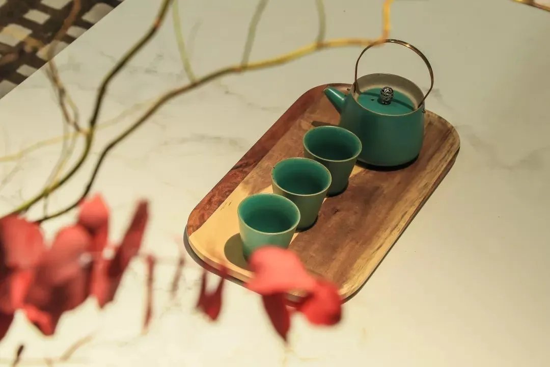 顾家工艺上海展亮相,37年匠心坚持,用极简设计定义极致舒适生活!