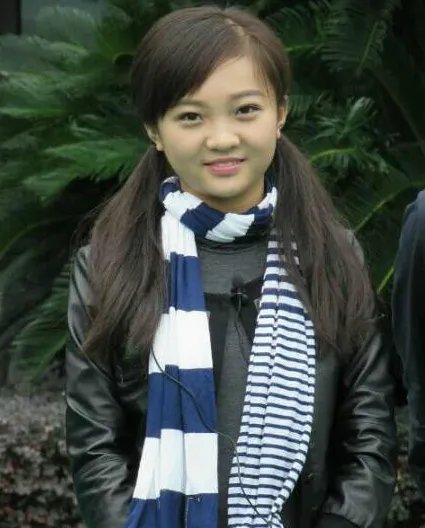 校友晒林妙可合影 林妙可为什么这么不招人待见?