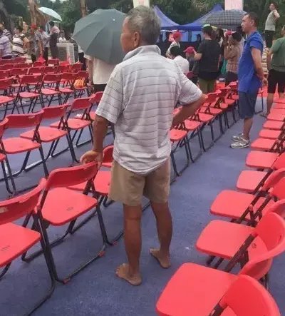 村民分得10套房是怎么回事？