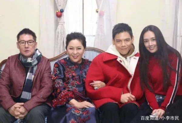 向佐和郭碧婷究竟是怎么认识的？