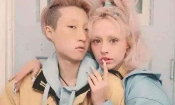 娱乐圈里的明星，都有谁是承认过有私生子的？