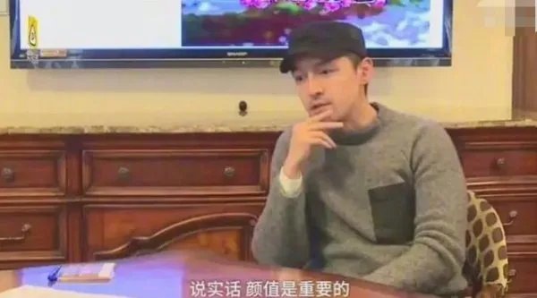 王茜华:演农村剧走红,为拍戏整容200次,今50岁现状如何?