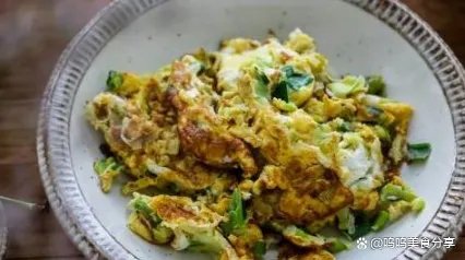 葱花摊鸡蛋如何做,葱香四溢,夏天吃胃口大开呢?