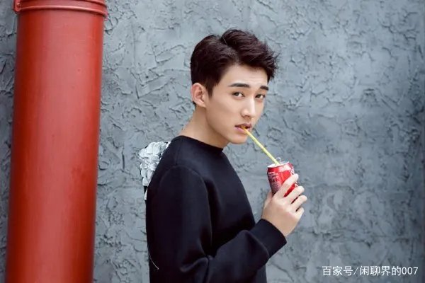 《琉璃》男配刘学义:演技颜值在线为何不红?