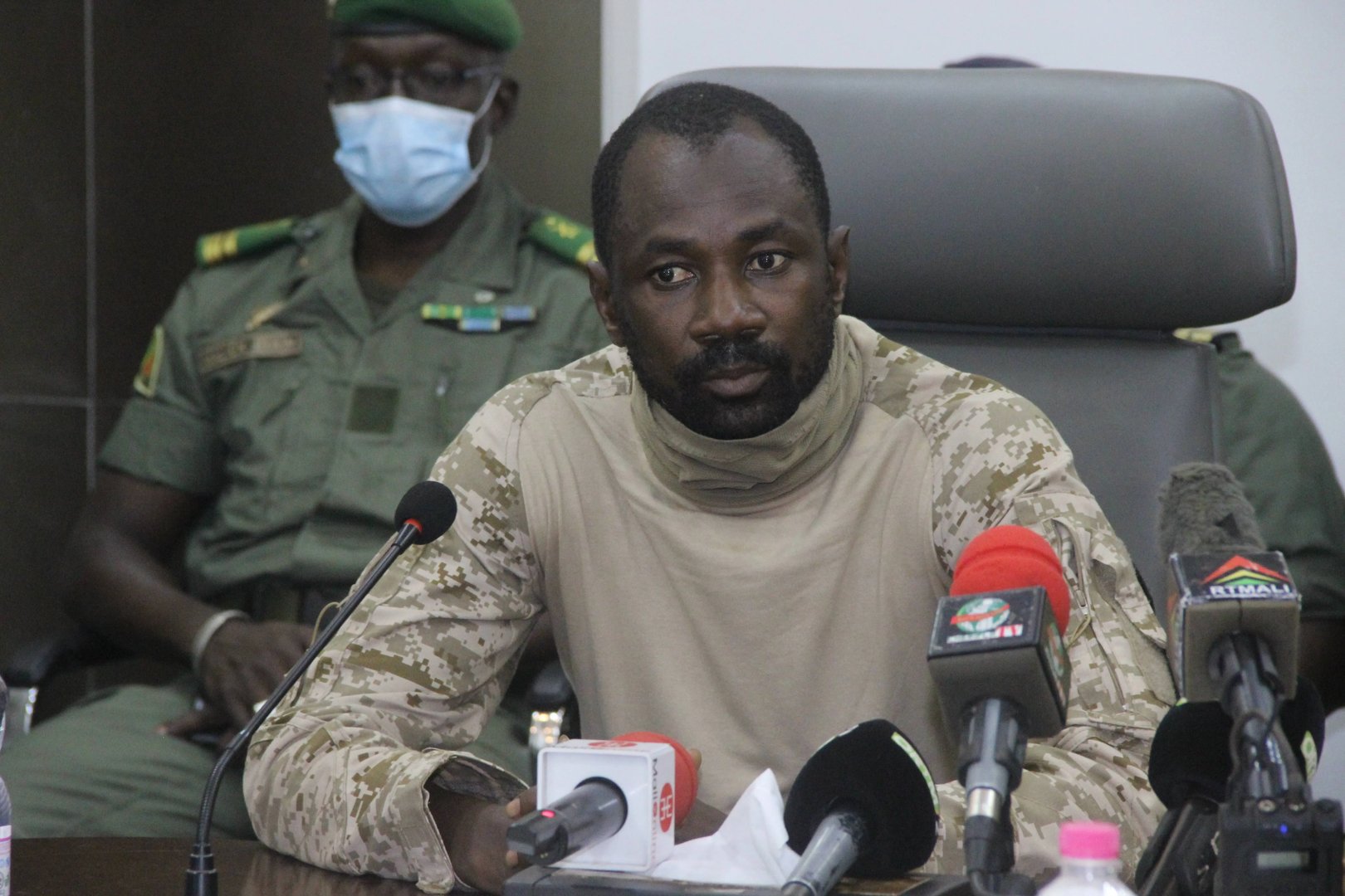 马里发生军人哗变，马里总统总理为何被军人扣留？