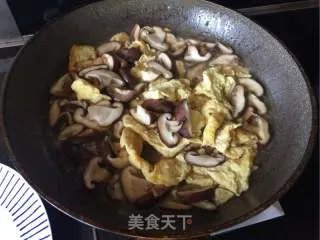 香菇炒鸡蛋