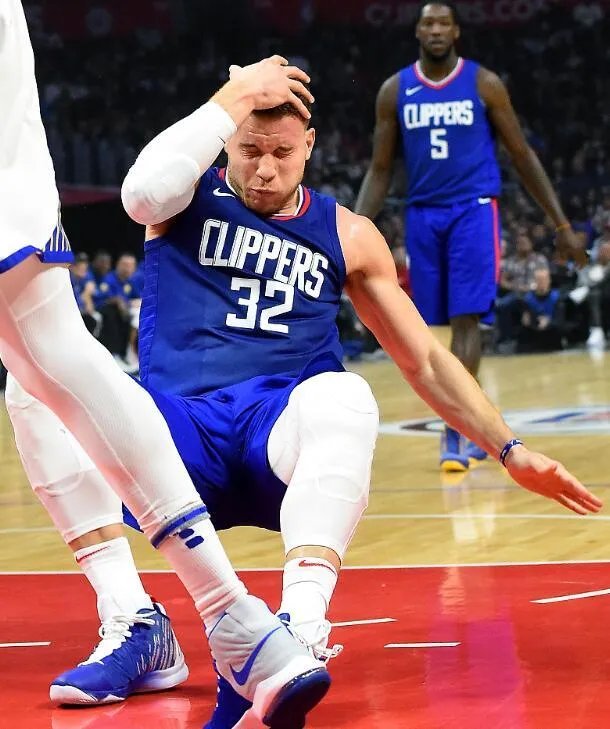 格里芬倒地抽搐，如何有效地在体育比赛中避免受伤？