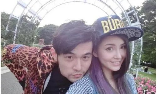 为什么昆凌参加任何活动，周杰伦都几乎可以在其左右？