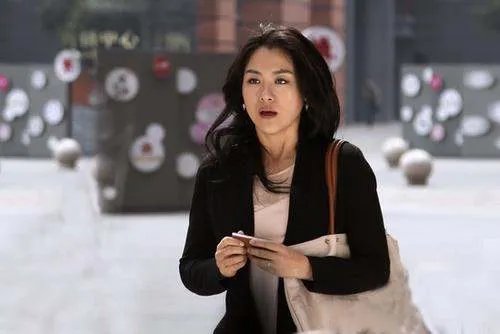 沈傲君讲述情感经历，自曝10年恋情分手的原因，现实太残酷了吗？