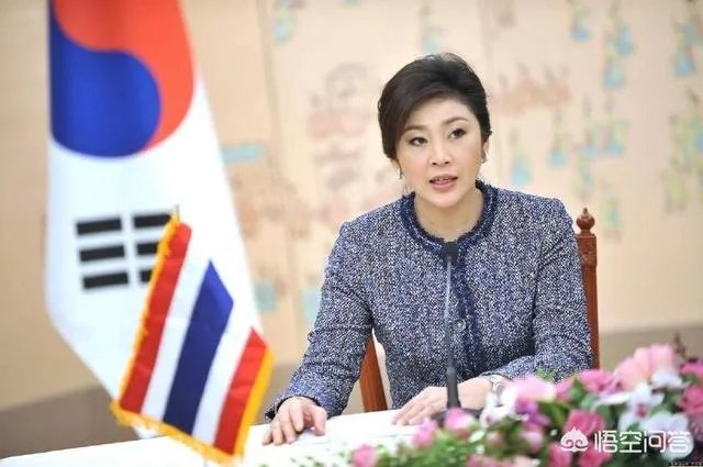 英拉兄妹现身新加坡,近段时间频频活动为哪般?