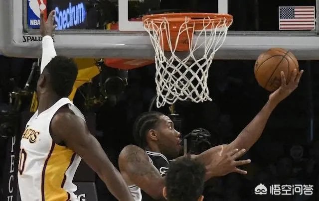 科比发推特慰问波波维奇，小卡为何无任何表示？