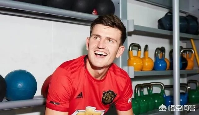 马奎尔为什么引援曼联