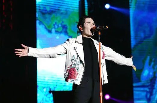 萧敬腾演唱为何会断电？