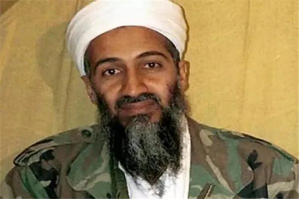本拉登之子才三十岁,突然暴毙,是否与遭到美国政府打击有关?
