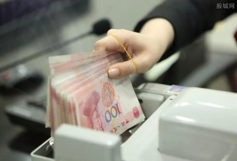 花钱租执业医师证 一年租金8000到50000不等