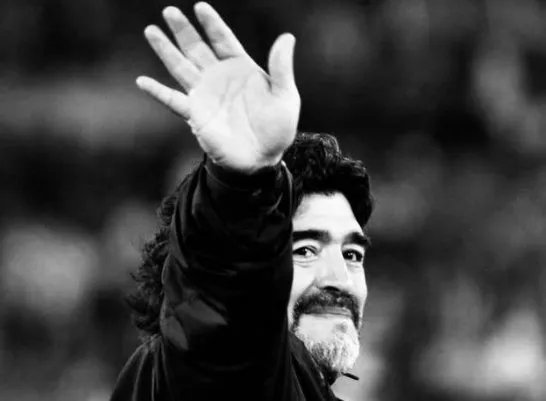 马拉多纳抢救无效去世后,都有哪些名人发文悼念了?