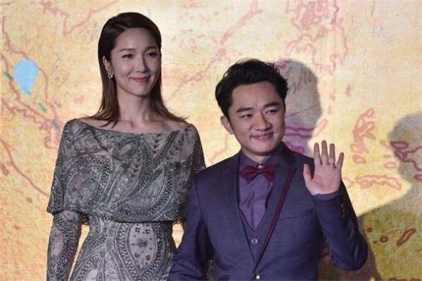 王祖蓝与老婆李亚男外貌相差甚远,为什么李亚男还那么爱王祖蓝?