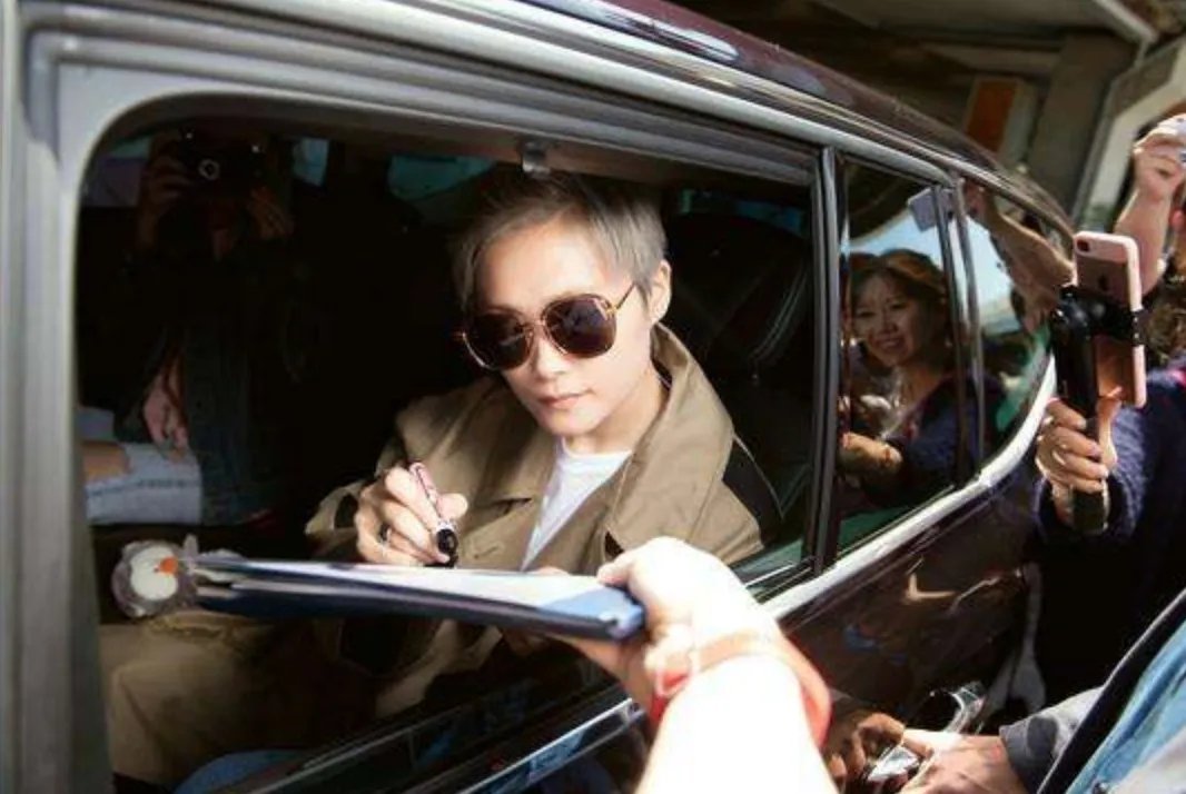 网传李宇春绯闻男友曝光，她会喜欢什么样的男生呢？