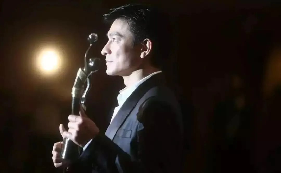 刘德华,活该你红37年!