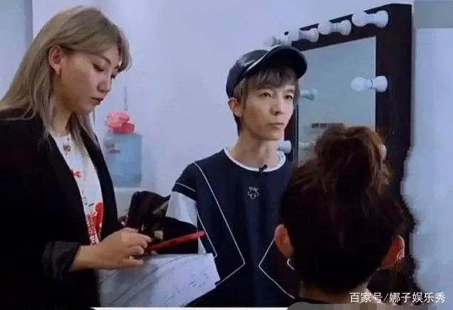 拍古装剧做美甲,为了漂亮对袁咏仪撒谎,如今被郭敬明骂哭,她是谁?