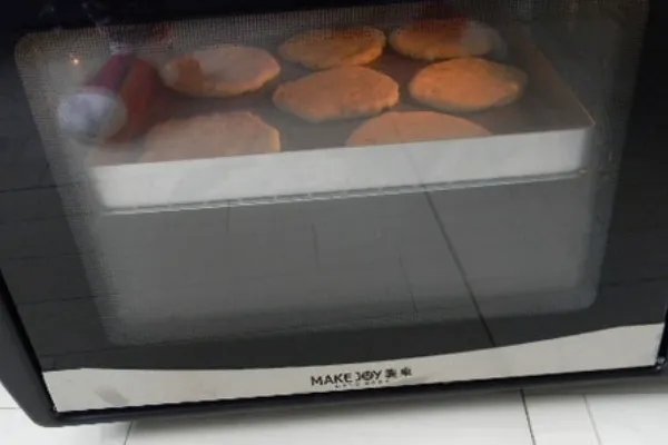 烤箱烤饼子怎么做