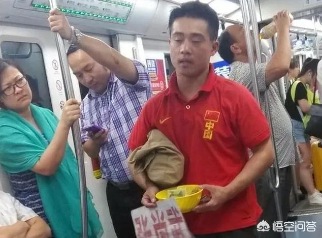 体操世界冠军张尚武为什么会沦落街头卖艺乞讨？他现状如何？