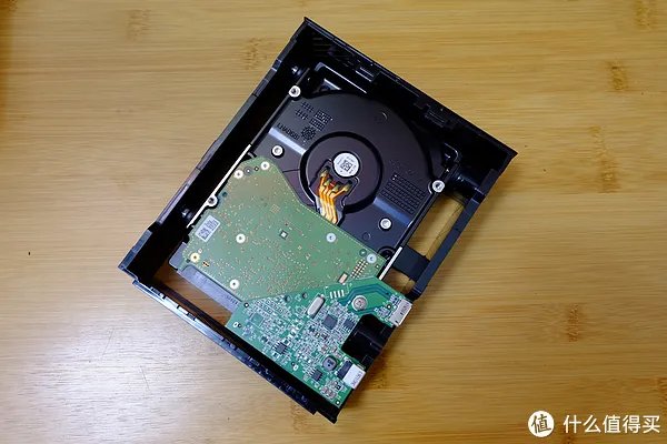西数Elements,西数Mybooks,希捷Expansion三款移动硬盘拆解方法。