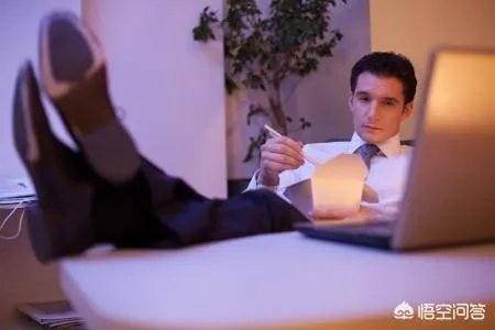 眼睛经常看电脑看得干涩，有什么好的调养方式？应该怎么护眼呢？