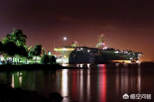 如果福特号核动力航母全副武装穿越到恐龙时代,可以打败恐龙吗?