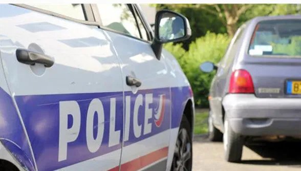 中国游客巴黎被抢了吗？