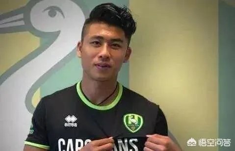 如何看待张玉宁坚持在荷兰踢球？