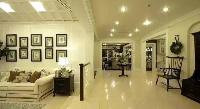 看多了美式乡村别墅，来欣赏一下英伦风的乡村风格吧！