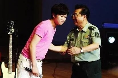 李双江一生收7个徒弟，是不是有梦鸽、韩红？