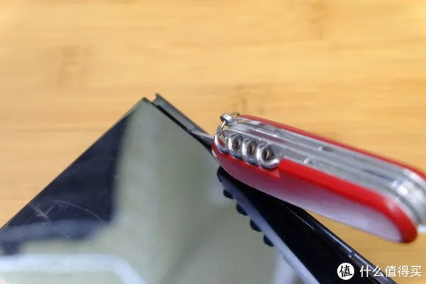 西数Elements,西数Mybooks,希捷Expansion三款移动硬盘拆解方法。